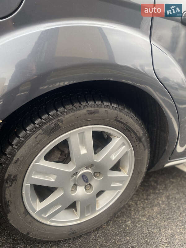 Универсал Ford Focus 2010 в Чернигове