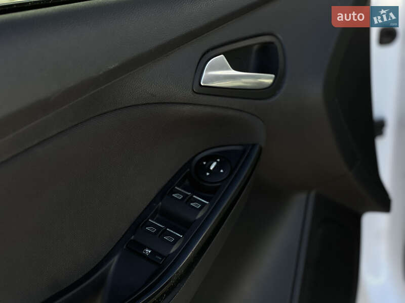 Хэтчбек Ford Focus 2012 в Кропивницком