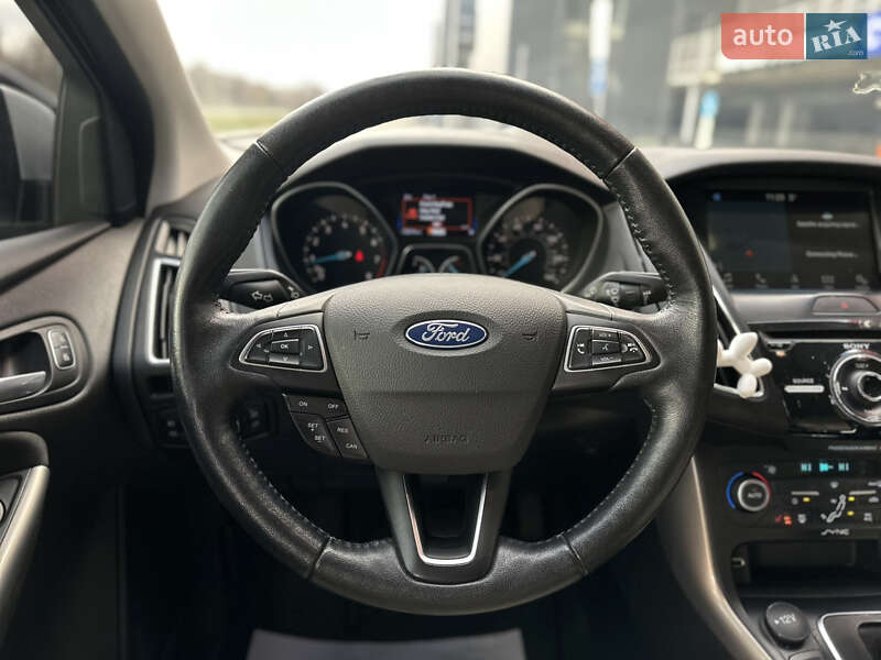 Седан Ford Focus 2018 в Києві