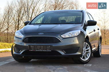 Седан Ford Focus 2017 в Дрогобичі