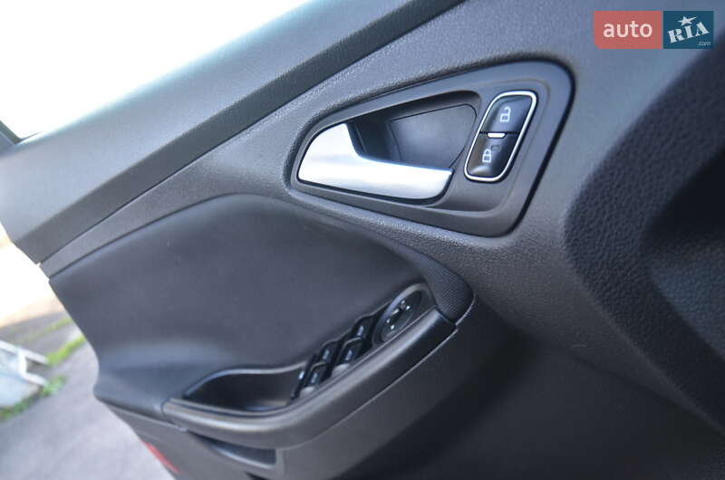 Седан Ford Focus 2017 в Дрогобыче фото 45 Седан Ford Focus 2017 в Дрогобыче