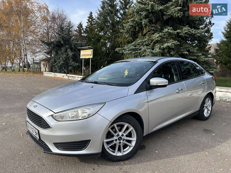 Седан Ford Focus 2017 в Киеве