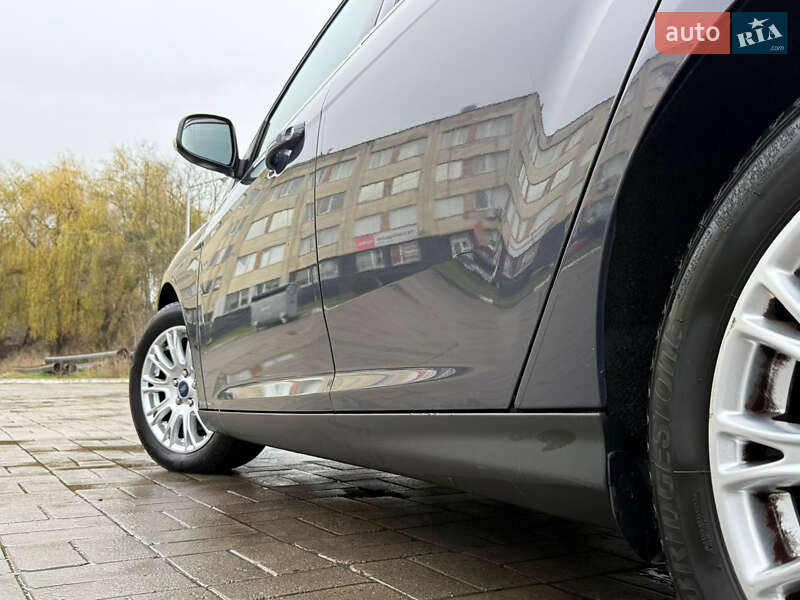 Универсал Ford Focus 2011 в Луцке