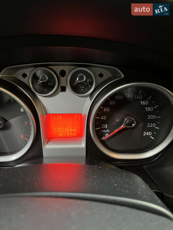 Хэтчбек Ford Focus 2008 в Киеве