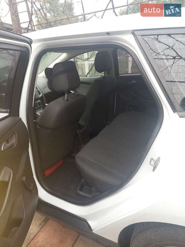 Універсал Ford Focus 2013 в Чернігові