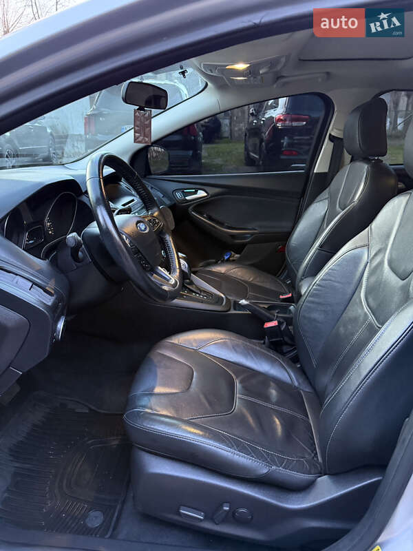 Седан Ford Focus 2015 в Кривом Роге