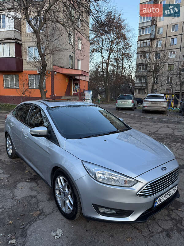 Седан Ford Focus 2015 в Кривом Роге