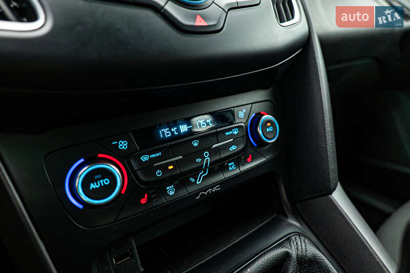Седан Ford Focus 2017 в Києві