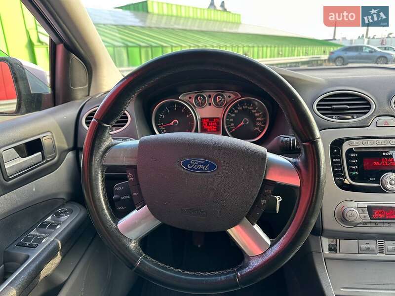 Хэтчбек Ford Focus 2011 в Киеве фото 15 Хэтчбек Ford Focus 2011 в Киеве