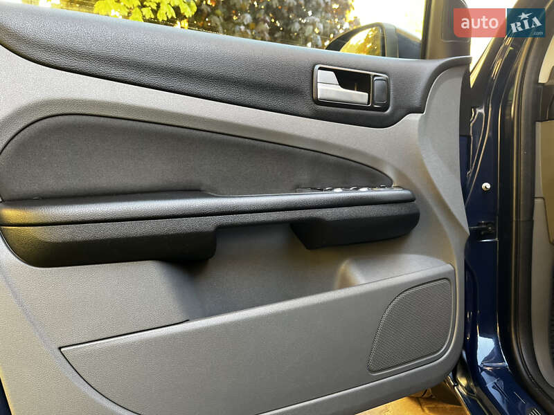 Универсал Ford Focus 2010 в Киеве фото 20 Универсал Ford Focus 2010 в Киеве