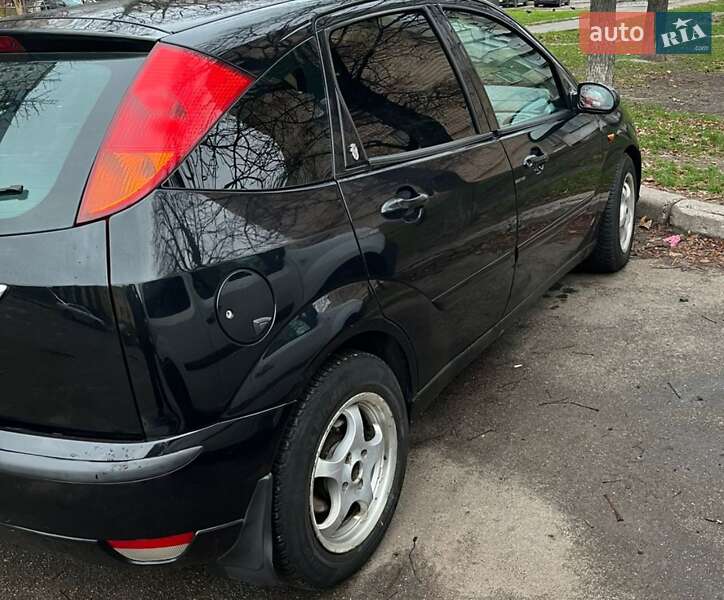 Хэтчбек Ford Focus 2002 в Киеве