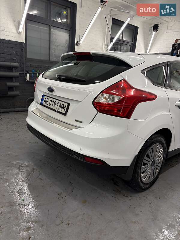 Хэтчбек Ford Focus 2013 в Днепре фото 7 Хэтчбек Ford Focus 2013 в Днепре
