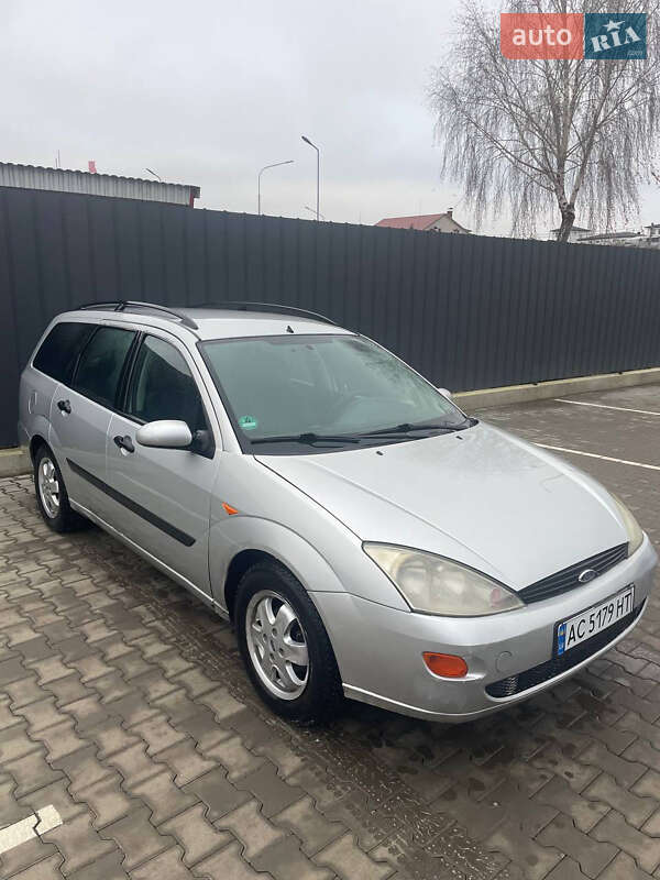 Универсал Ford Focus 2001 в Луцке фото 3 Универсал Ford Focus 2001 в Луцке