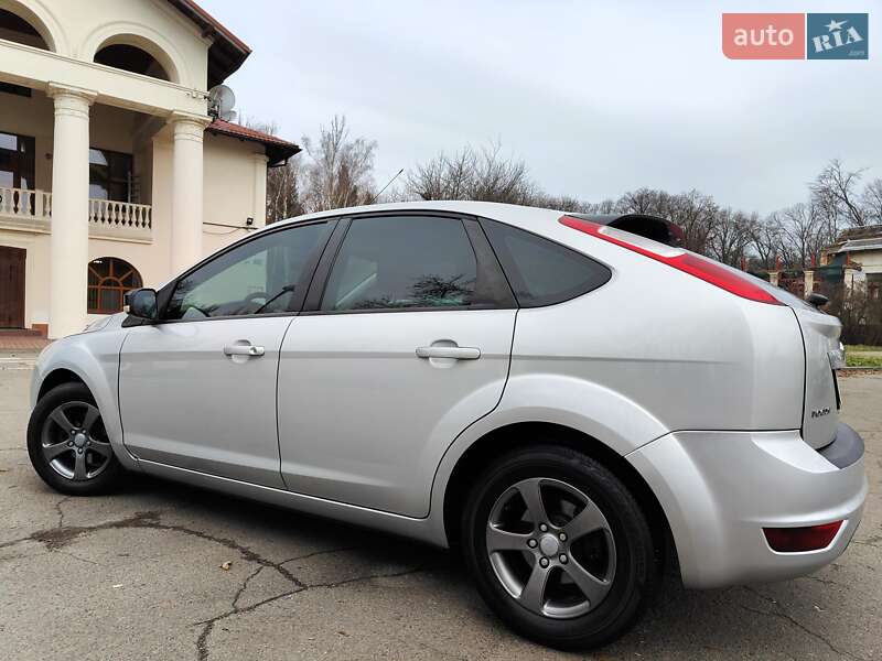Хетчбек Ford Focus 2008 в Києві