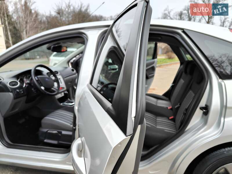 Хетчбек Ford Focus 2008 в Києві