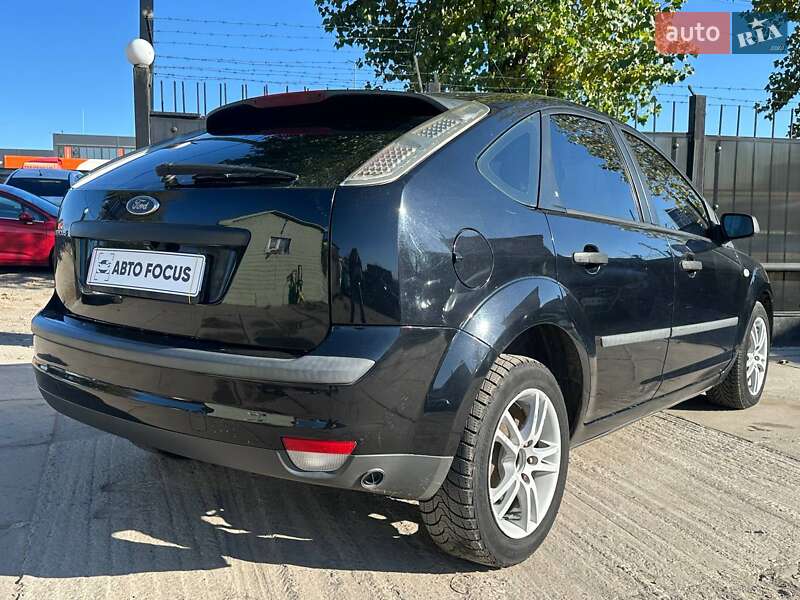 Хэтчбек Ford Focus 2006 в Киеве