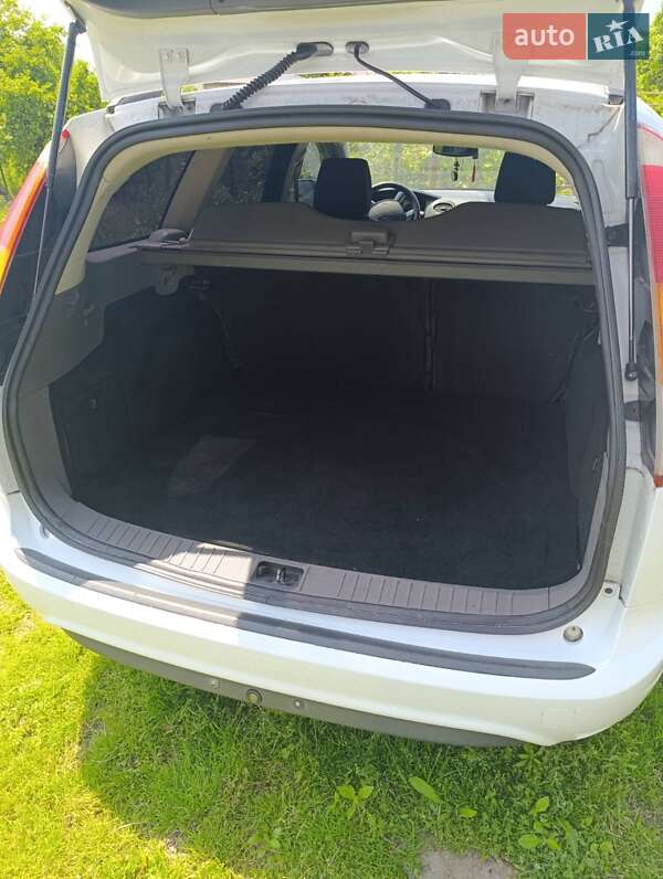 Універсал Ford Focus 2008 в Ужгороді фото 10 Універсал Ford Focus 2008 в Ужгороді