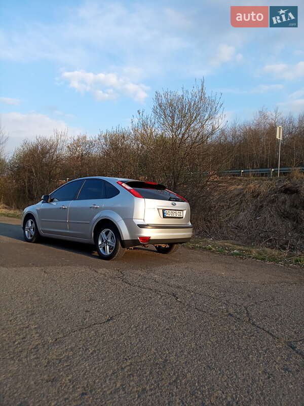 Хэтчбек Ford Focus 2007 в Ужгороде фото 9 Хэтчбек Ford Focus 2007 в Ужгороде