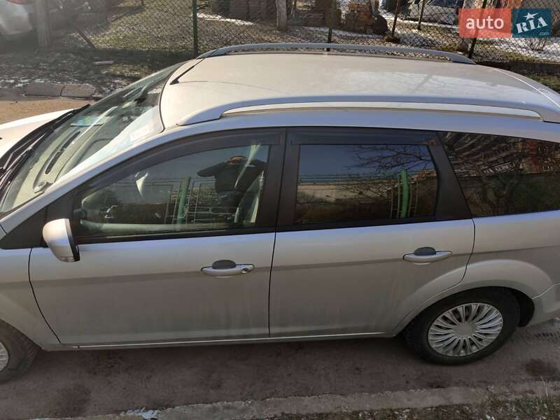 Ford Focus 2010 Ford Focus 2010