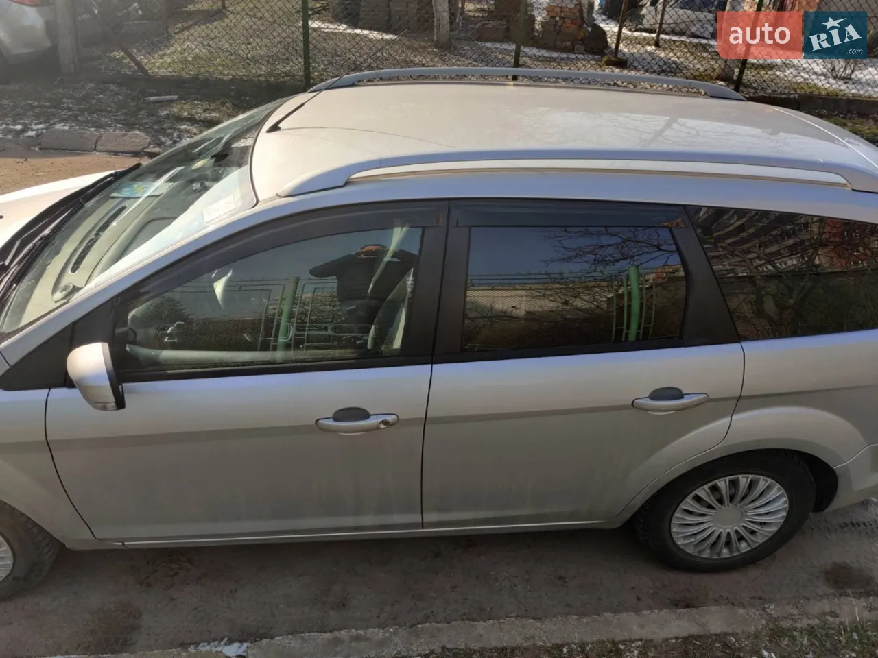 2010 Ford Focus - мініатюра 16