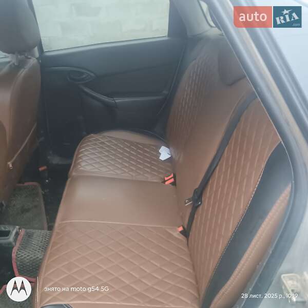 Седан Ford Focus 2005 в Дубно