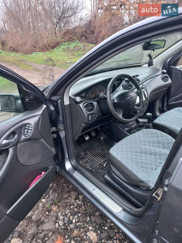 Седан Ford Focus 2002 в Харькове фото 4 Седан Ford Focus 2002 в Харькове