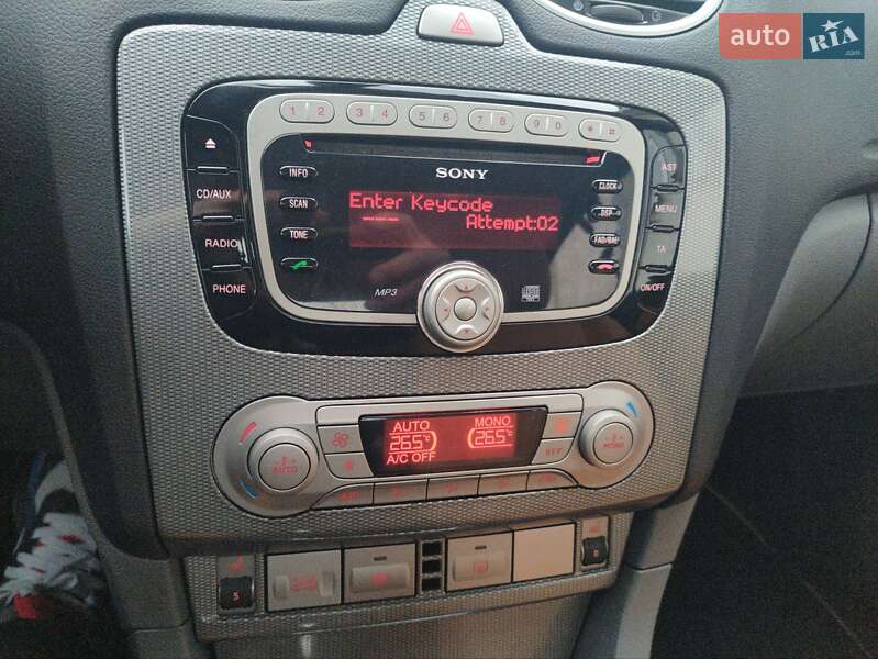 Кабриолет Ford Focus 2011 в Ровно