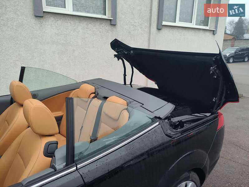 Кабриолет Ford Focus 2011 в Ровно