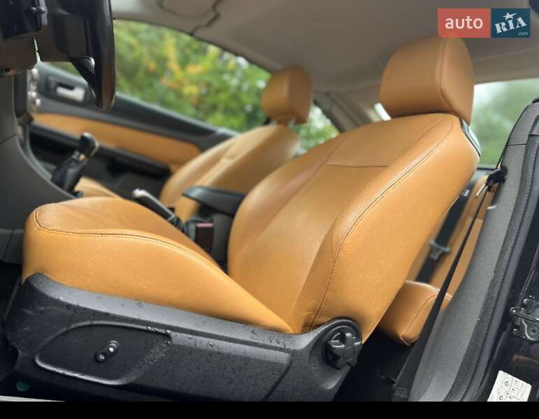 Кабриолет Ford Focus 2011 в Ровно