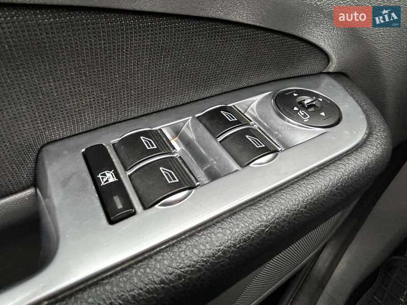 Хэтчбек Ford Focus 2010 в Киеве фото 12 Хэтчбек Ford Focus 2010 в Киеве