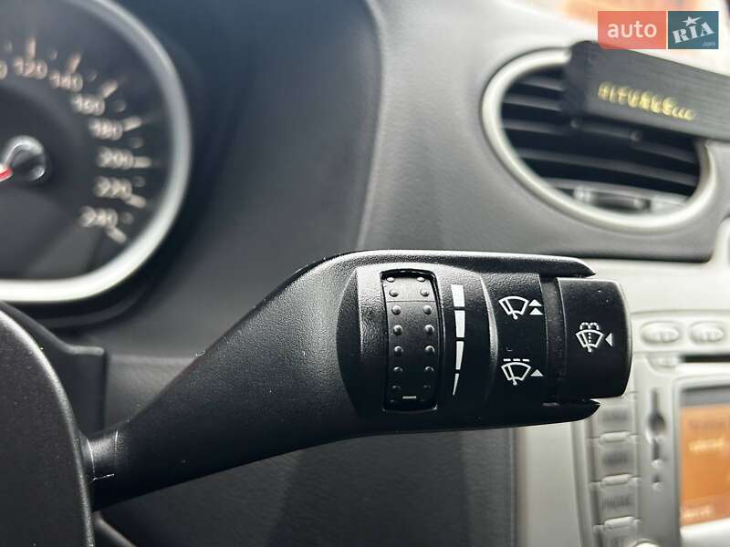 Хэтчбек Ford Focus 2010 в Киеве фото 18 Хэтчбек Ford Focus 2010 в Киеве