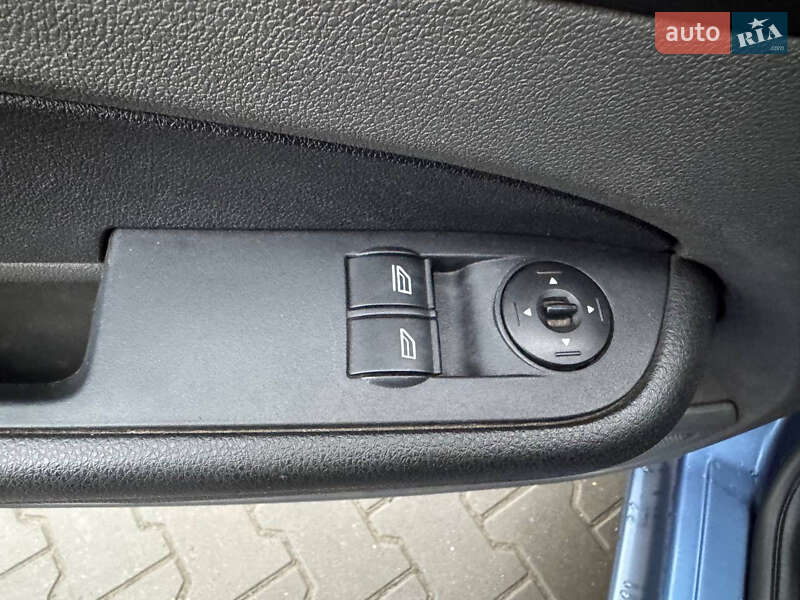 Седан Ford Focus 2006 в Хмельницком фото 16 Седан Ford Focus 2006 в Хмельницком