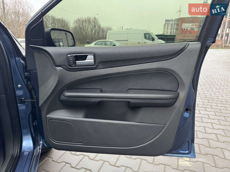 Седан Ford Focus 2006 в Хмельницком фото 25 Седан Ford Focus 2006 в Хмельницком