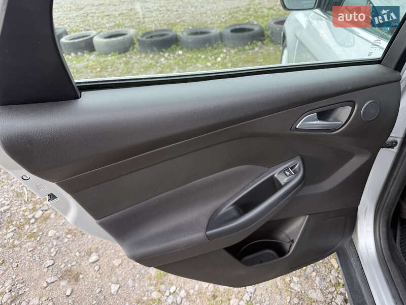 Седан Ford Focus 2016 в Шептицькому фото 11 Седан Ford Focus 2016 в Шептицькому