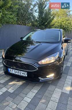 Седан Ford Focus 2016 в Сваляві