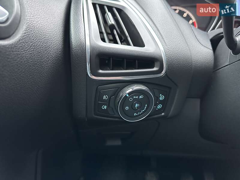 Хэтчбек Ford Focus 2012 в Львове фото 28 Хэтчбек Ford Focus 2012 в Львове