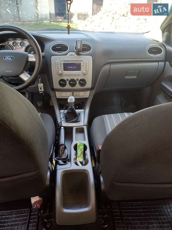 Универсал Ford Focus 2010 в Галиче