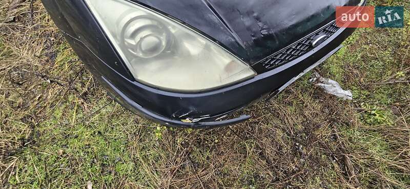 Седан Ford Focus 2002 в Старых Петровцах