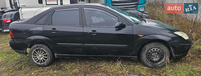 Седан Ford Focus 2002 в Старых Петровцах