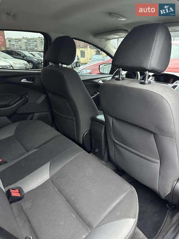 Седан Ford Focus 2013 в Смеле фото 12 Седан Ford Focus 2013 в Смеле