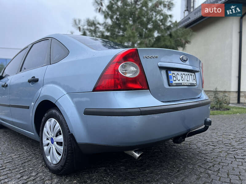 Седан Ford Focus 2006 в Жовкві