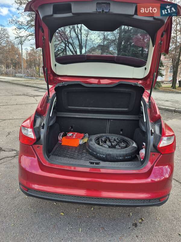 Хэтчбек Ford Focus 2012 в Кривом Роге