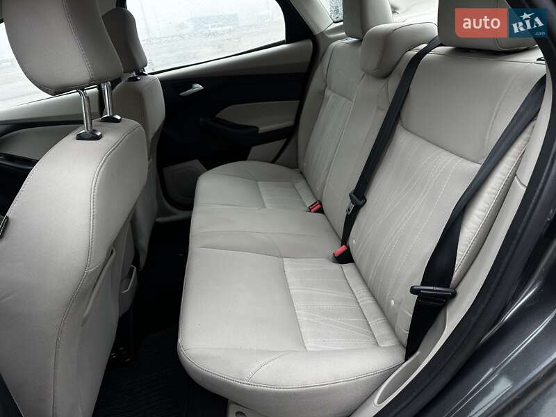 Седан Ford Focus 2016 в Львове фото 25 Седан Ford Focus 2016 в Львове