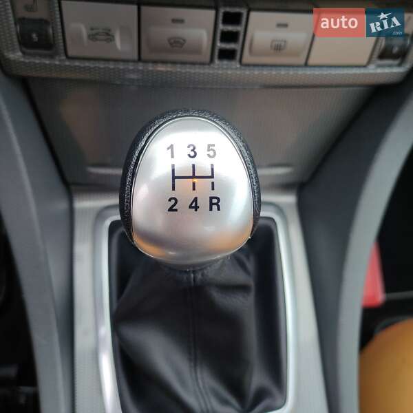 Кабриолет Ford Focus 2011 в Ровно