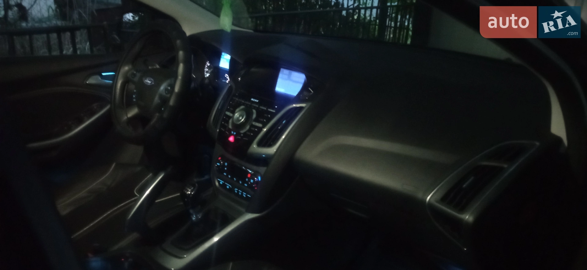 2011 Ford Focus - мініатюра 10
