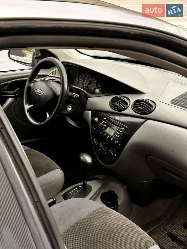 Седан Ford Focus 2003 в Луцке