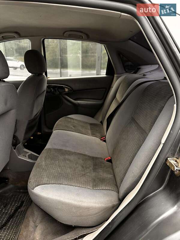 Седан Ford Focus 2003 в Луцке