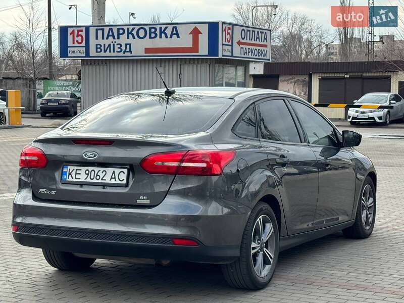 Седан Ford Focus 2017 в Дніпрі