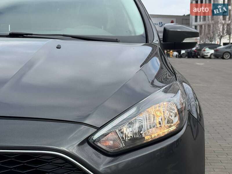 Седан Ford Focus 2017 в Дніпрі