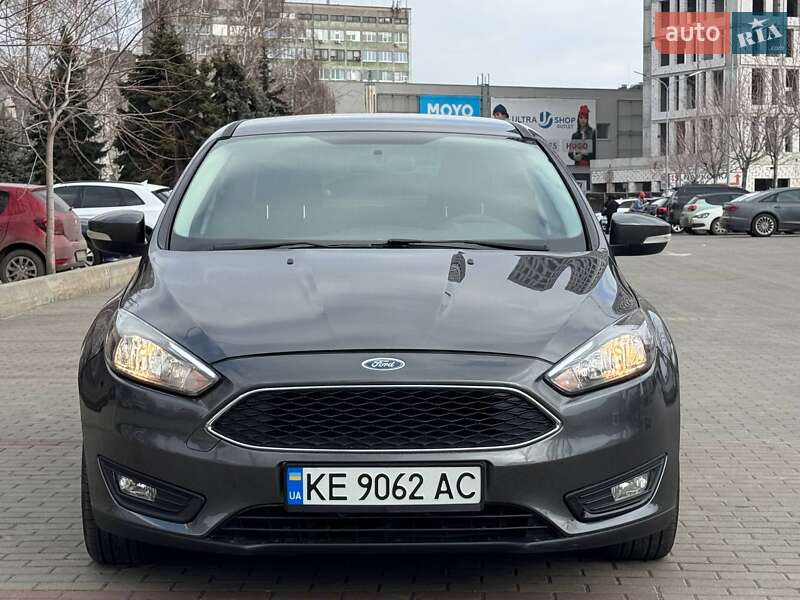 Седан Ford Focus 2017 в Дніпрі
